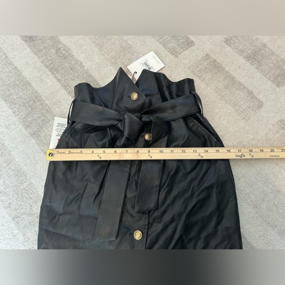 Bardot Women’s Wrap Button Pu Skirt In Black Faux Leather NWT (Size S/6) - Picture 9 of 10
